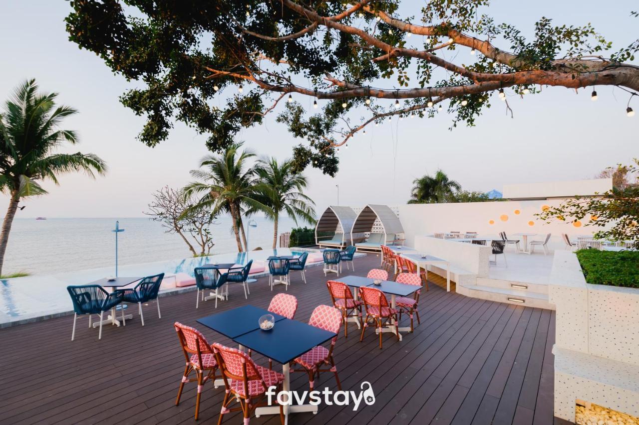 Hotel Kram Beach And