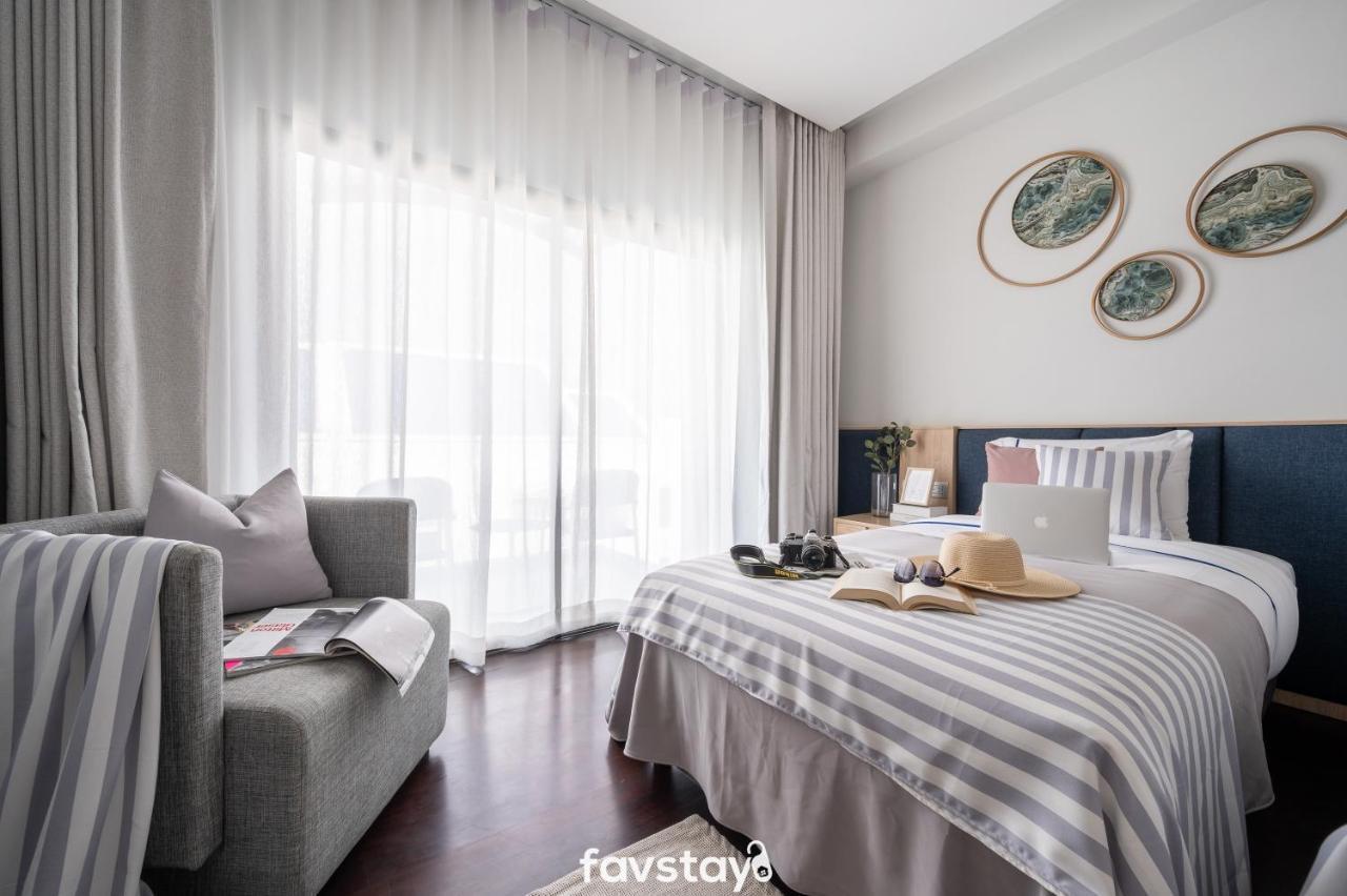 Hotel Kram Beach And